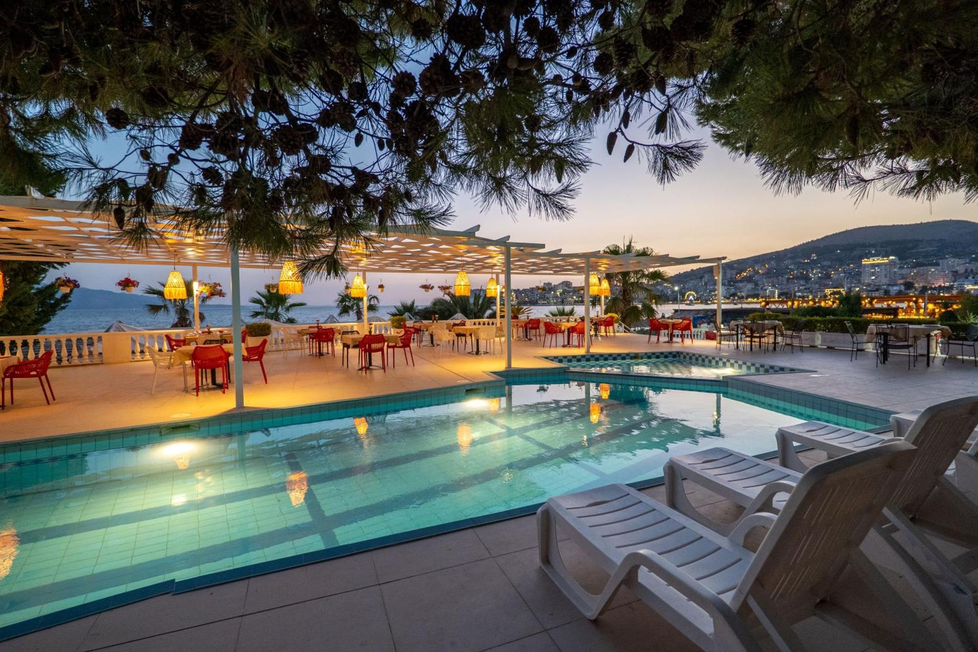סרנדה Hotel Sejko מראה חיצוני תמונה
